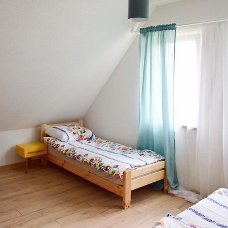 Pastelowy Domek Z Balia Elektryczna Z Jacuzzi Zalakowo Luaran gambar