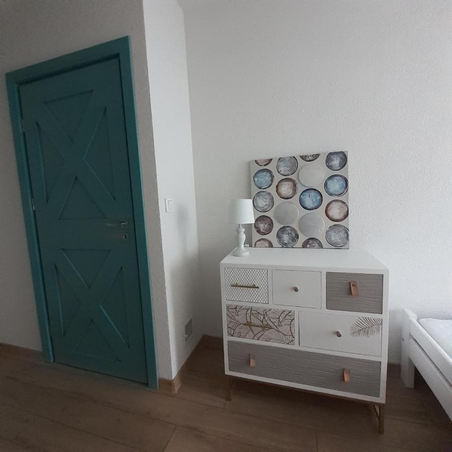 Pastelowy Domek Z Balia Elektryczna Z Jacuzzi Zalakowo Luaran gambar